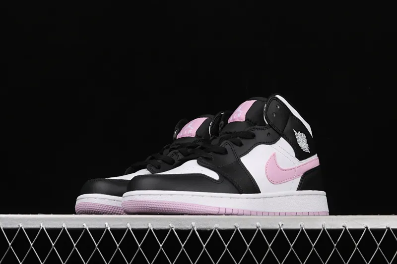 All categories Air Jordan Jordan series basketball shoes Air Jordan 1 Mid Air Jordan 1 Mid GS AJ1 Joe 1 China Pink White Panda 555112-103